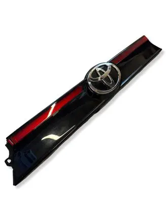 Toyota Yaris Cross Trunk door license plate light bar 768010D760 28102025