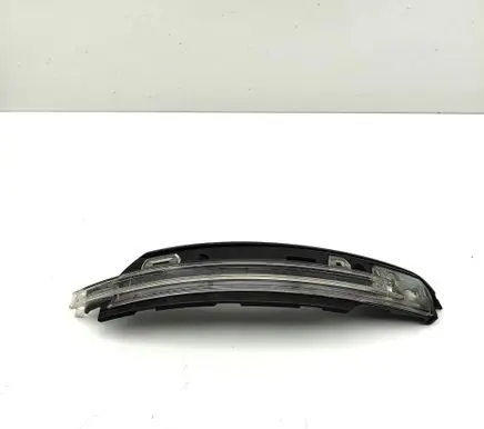 Porsche Macan (95B) Mirror indicator light 95B949102B