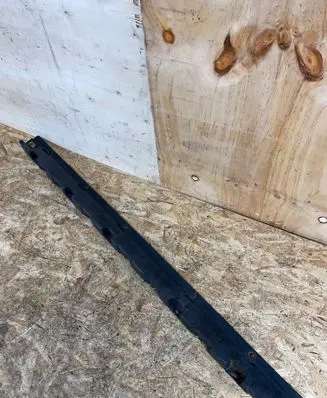 BMW X3 E83 Sill supporting ledge 3330870 51773330870