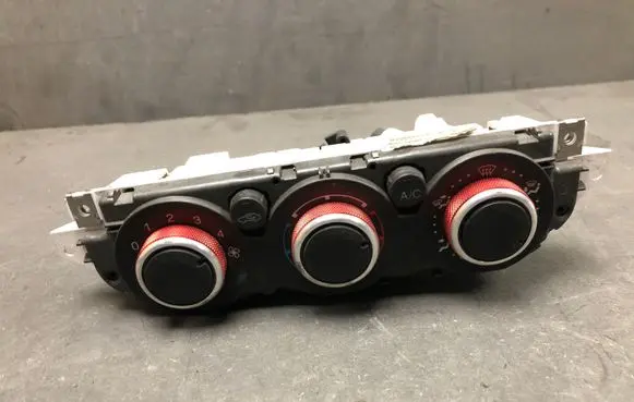 Ford Focus Climate control unit 7M5T19980AA