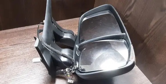 Iveco Daily 35 - 40.10 Front door electric wing mirror 5801367623