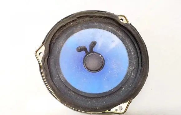 KIA Sorento Front door speaker 963203e000 96320-3e000