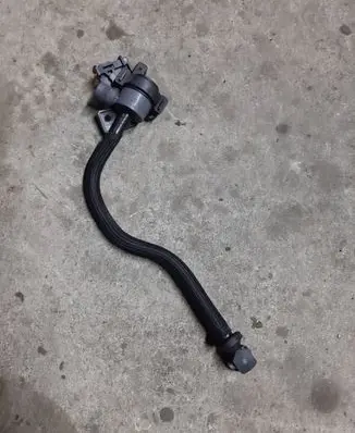 BMW M5 F90 Breather/breather pipe/hose 7636149