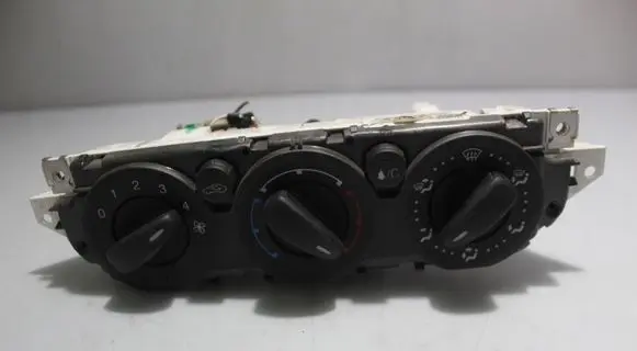 Ford Focus Interior fan control switch 7M5T19980BA