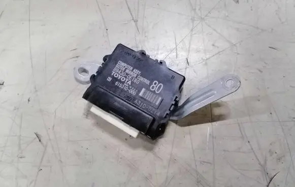 Toyota Highlander XU70 Wing mirror control module 894300E180 615310000