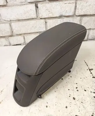 Opel Meriva B Armrest 
