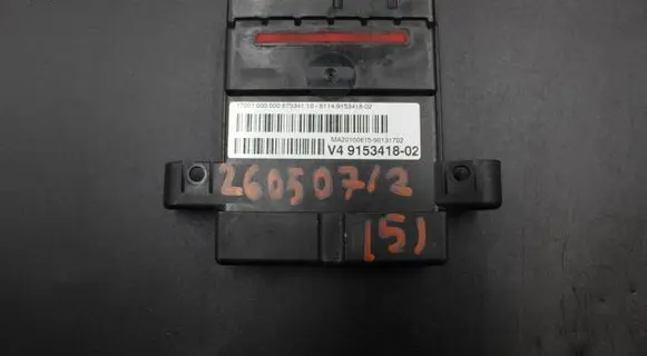 BMW 5 F10 F11 Current control relay 9153418 6753411