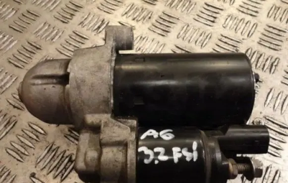 Audi A6 C7 Starter motor 06E911023B