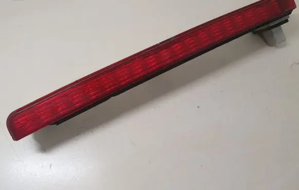 Mercedes-Benz E W211 Third/center stoplight A2118200256