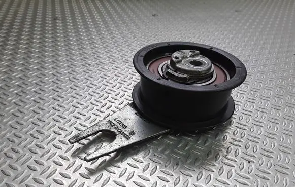 Audi 80 90 S2 B4 Timing belt/chain tensioner 6007DWA18A