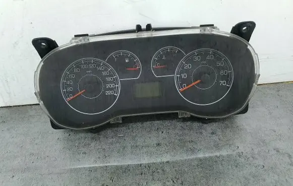 Fiat Grande Punto Speedometer (instrument cluster) 51867545