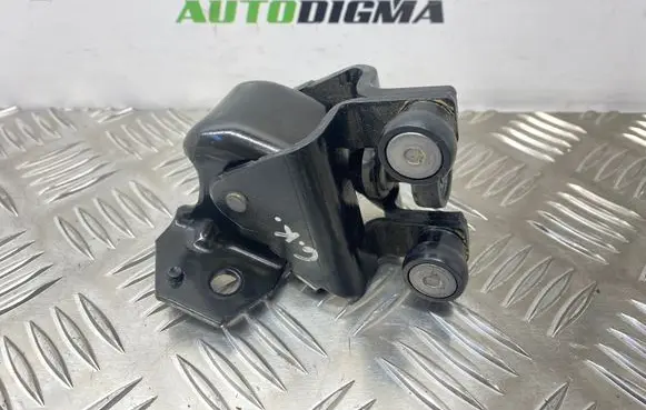 Citroen Berlingo Sliding door middle roller runner 9680486580