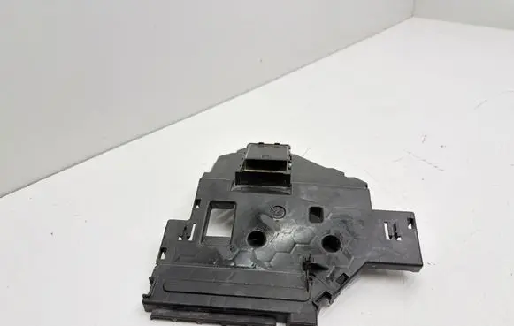 Mercedes-Benz C W205 Fuse box cover DBPD925