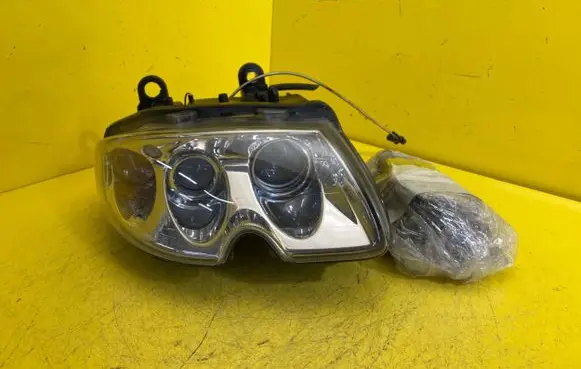 Volvo V40 Headlight/headlamp 123456