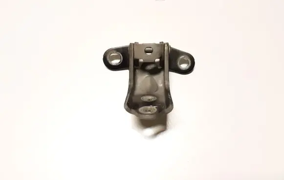 Hyundai Tucson JM Front door upper hinge