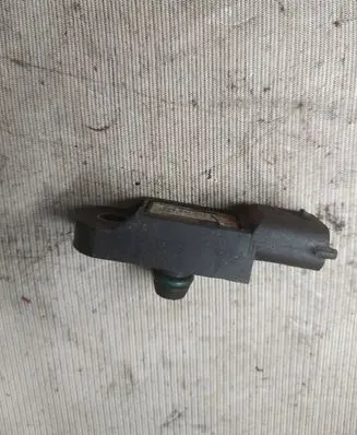 Renault Espace III Air pressure sensor 8200168253