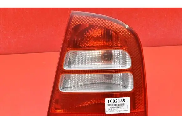 Rear/tail lights