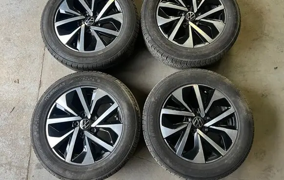 Volkswagen Jetta USA R16 alloy rim 5GM601025AD