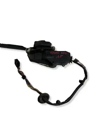 Volvo 850 Front door lock P9152539