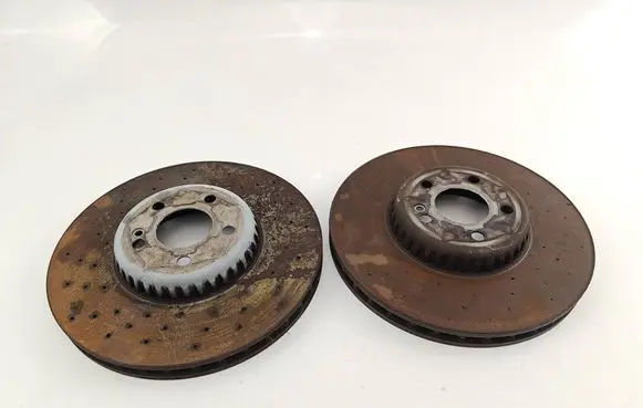 Mercedes-Benz C W205 Front brake disc A0004212212