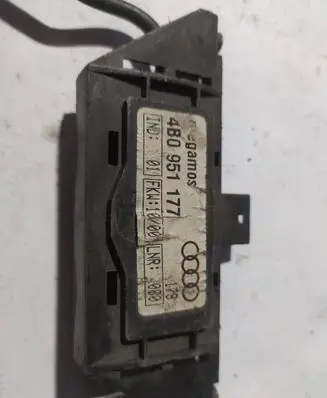 Audi A6 S6 C5 4B Alarm control unit/module 4B0951177