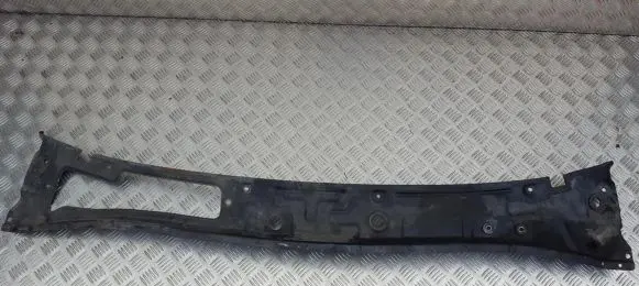 Hyundai Trajet Wiper trim