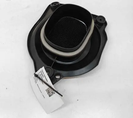 Mercedes-Benz C W205 Dash center speaker trim cover A2056800408