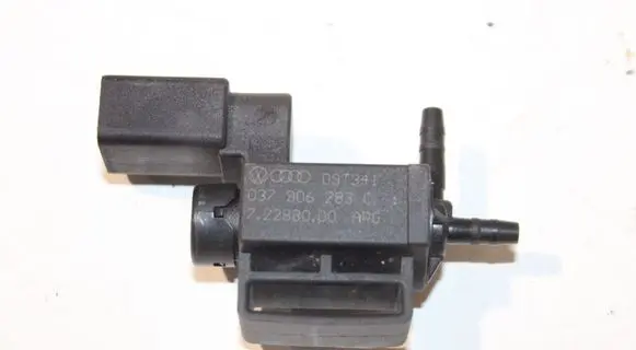 Audi A3 S3 8P Turbo solenoid valve 037906283C