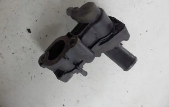Thermostat/thermostat housing