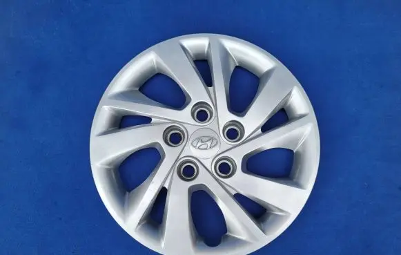Hyundai Elantra VI R15 wheel hub/cap/trim 52960F2000