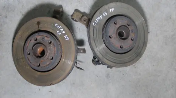 Mercedes-Benz Citan W415 Front wheel hub
