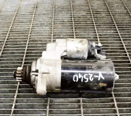 Audi A1 Starter motor 0001142001