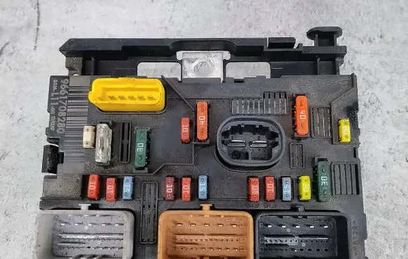 Peugeot 307 BSM Control unit 