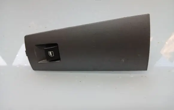 BMW 7 E65 E66 Electric window control switch 8379597 E0200016