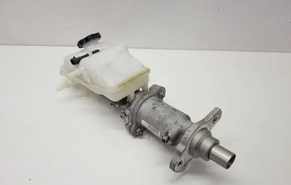 Chevrolet Volt I Master brake cylinder 32073319