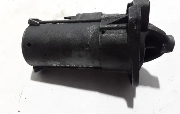 Mercedes-Benz Citan W415 Starter motor 8200886473