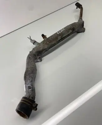 Subaru Legacy Engine coolant pipe/hose