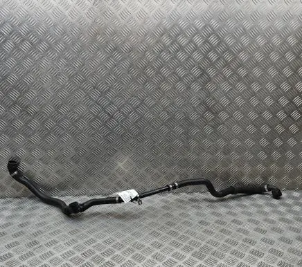 Mercedes-Benz GLC X253 C253 Engine coolant pipe/hose A2135015501