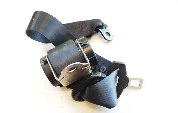 Rear seatbelt