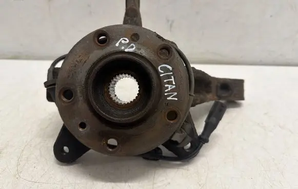 Mercedes-Benz Citan W415 Front wheel hub spindle knuckle