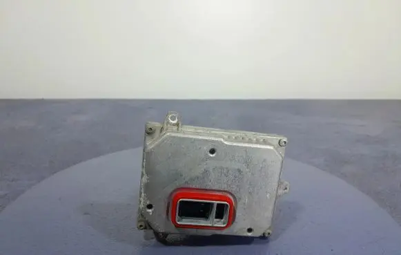 Volvo V50 Voltage converter/converter module 1307329098
