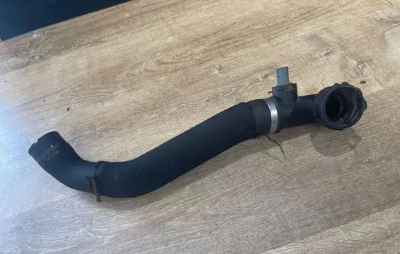 Audi A6 Allroad C7 Engine coolant pipe/hose 4G0121049L 125196