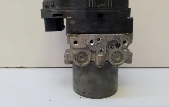 Mazda 6 ABS Pump GS1E437A0 1338004340
