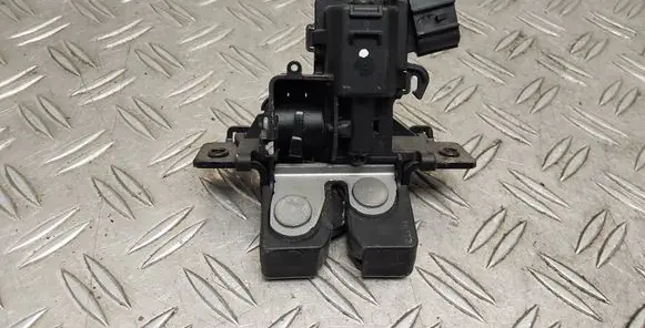 Toyota Yaris Tailgate/trunk/boot lock/catch/latch 