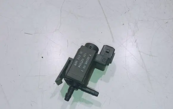 Volvo V70 Turbo solenoid valve 30611668 72224010 02T254