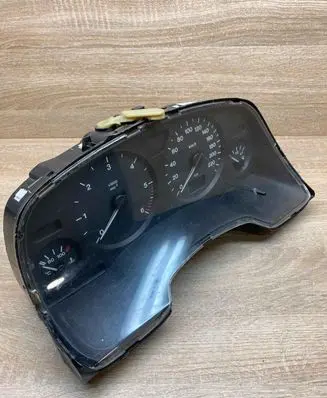 Opel Zafira A Speedometer (instrument cluster) 24419560HT 110080069