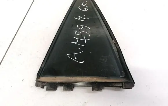 Rear vent window glass