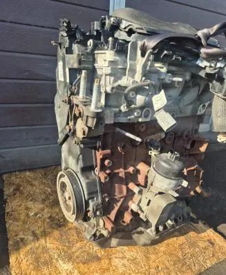 Ford Mondeo MK IV Engine AG9Q6007BC 6906277 D4204T