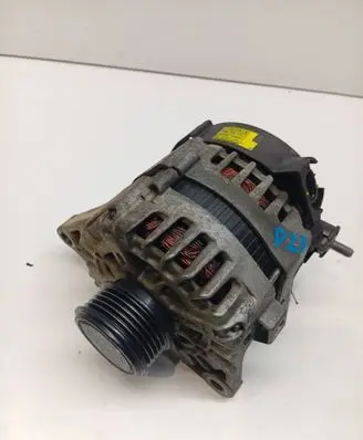 Hyundai ix35 Generator/alternator 373002A850 135V130A
