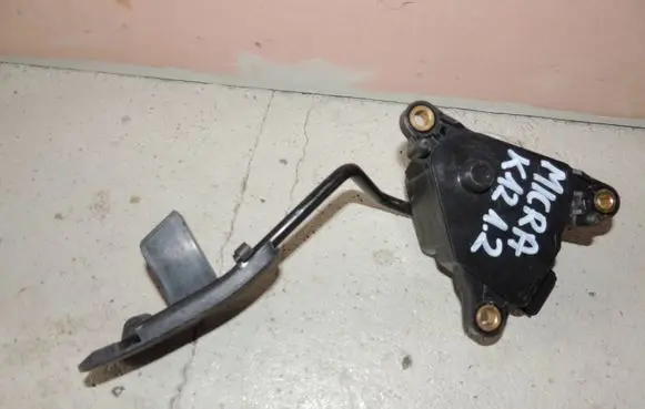 Nissan Micra Accelerator throttle pedal 18002AX700 2733B 00980